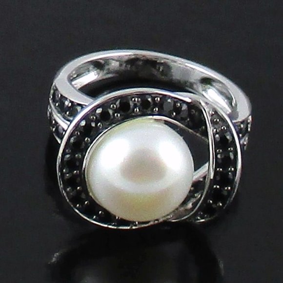 Honora White Cultured Pearl & Black Spinel Ring - Picture 3 of 7